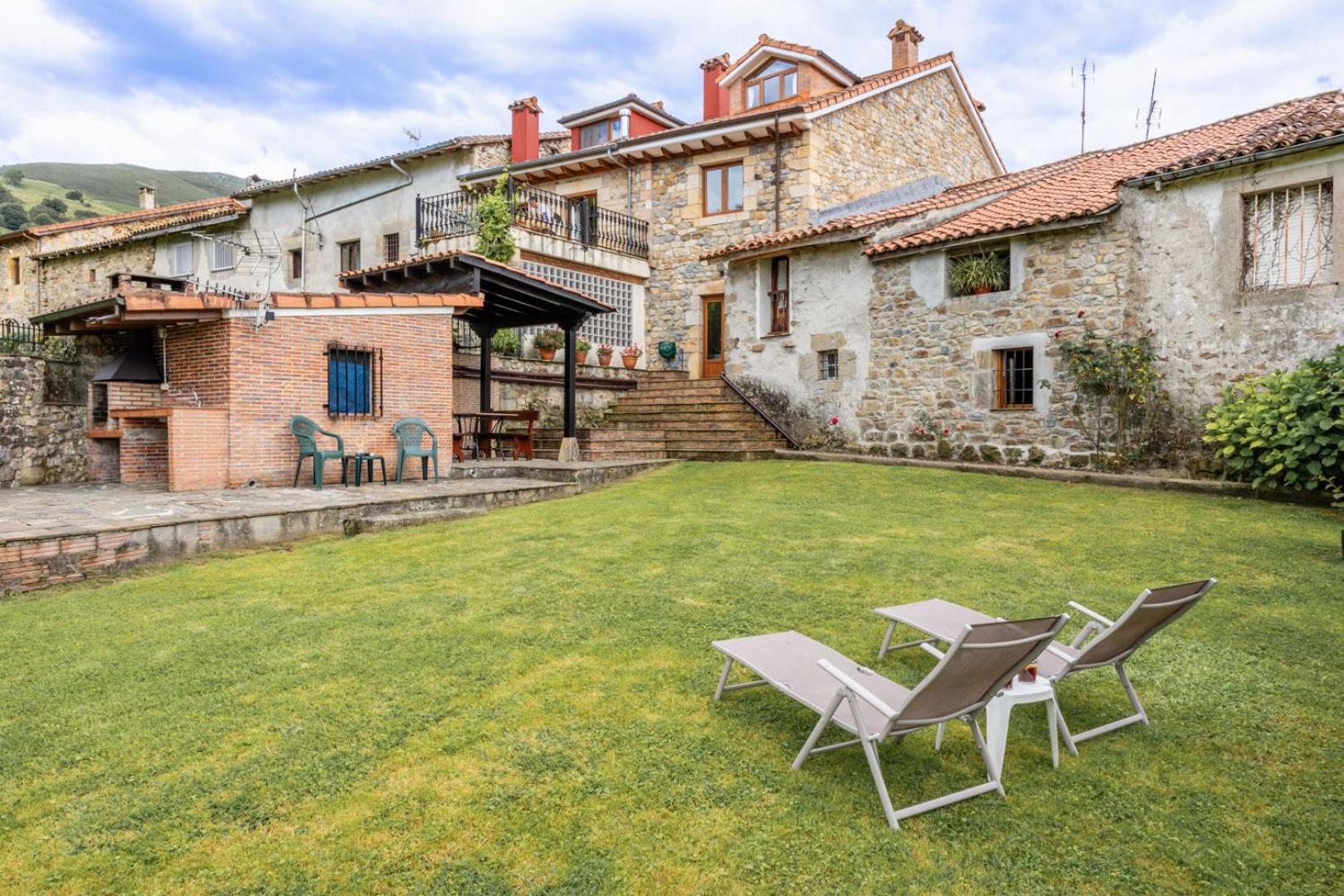 Quintanal De Villacarriedo Exterior photo